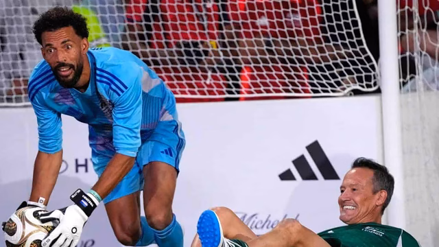 Vozinha, figura del Mundial, ficha con Colo Colo