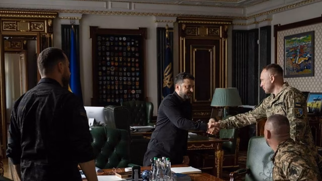 Zelenskyy demite Syrskyi em meio a protestos na Ucrânia