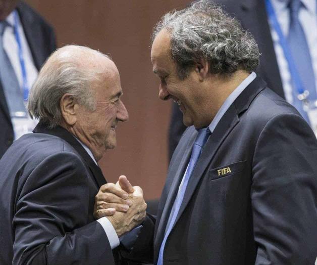 Crop W2244 H1872 Foto Nota 3 Blatter 7de0743a