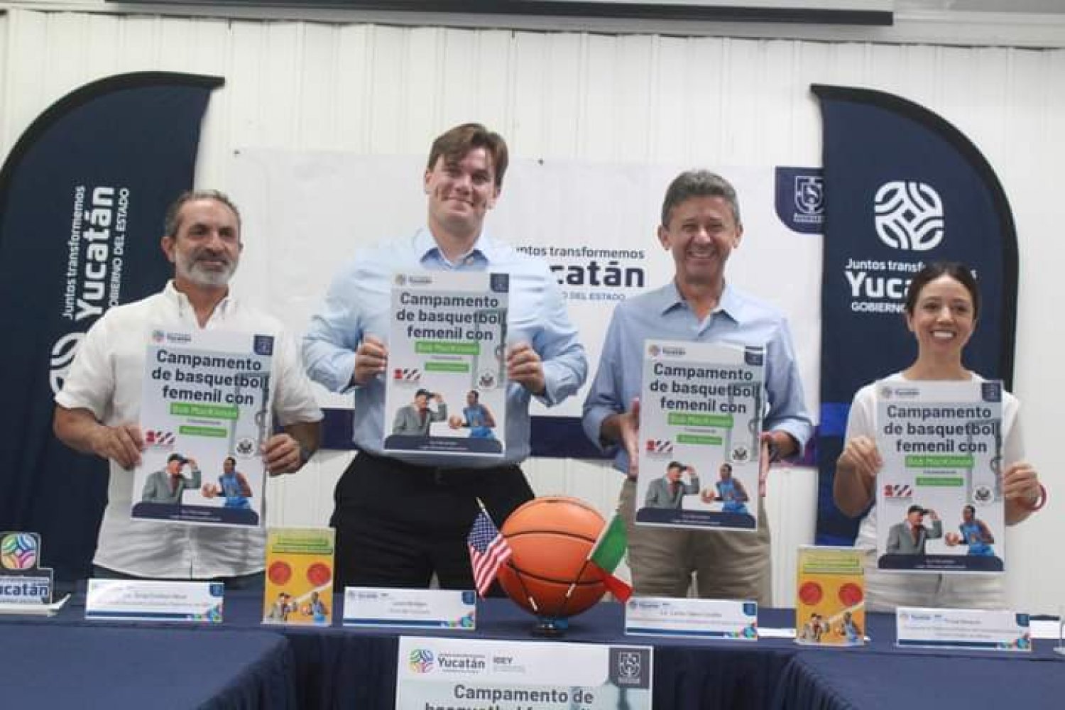 Idey Y Consulado De Estados Unidos Presentan Clinica De Baloncesto 4