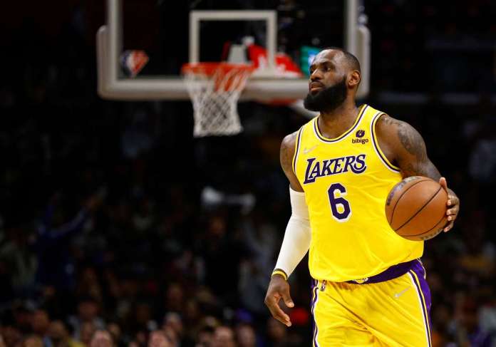 N4 Trae Lebron Los Puntos A Lakers