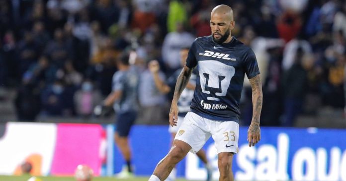 Dani Alves Y Pumas