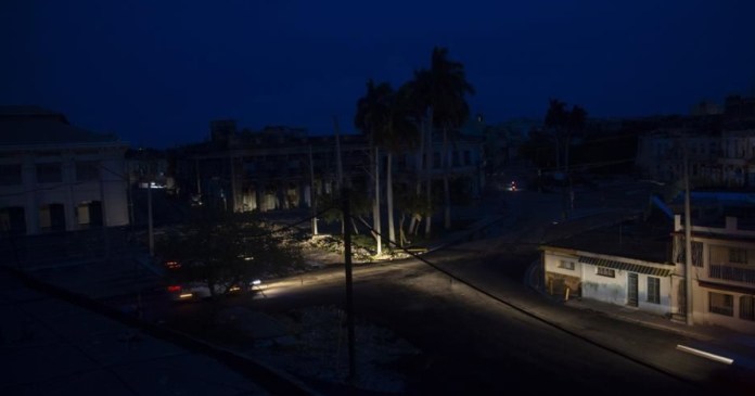 Deja Incendio Sin Luz A La Mitad De Cuba