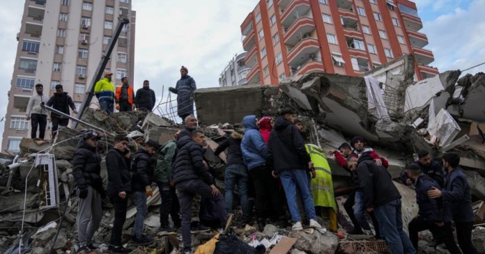 Terremoto En Turquia Y Siria Suma Mas De 2 Mil 300 Muertos