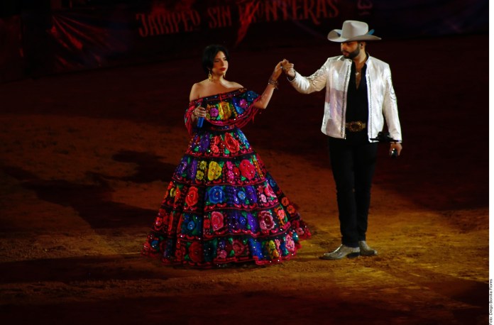 Impone Dinastia Aguilar Su Talento Con Jaripeo Sin Fronteras