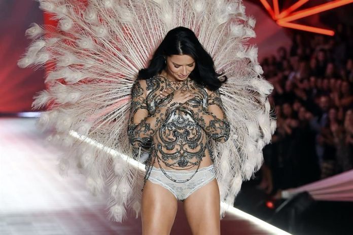 Regresa El Victorias Secret Fashion Show Tras Polemicas