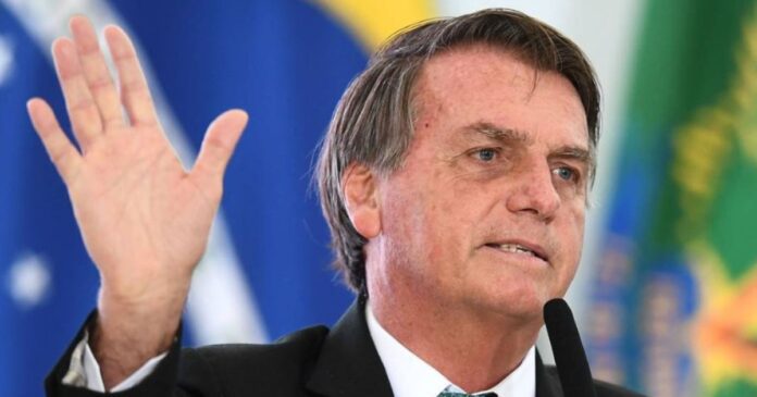 Dice Bolsonaro Que Hablaracc81 Sobre Las Joyas Saudicc81es 696x365 1