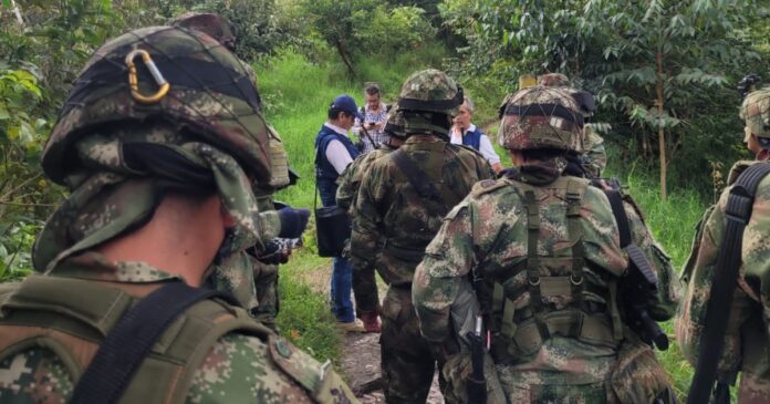 Liberan A 16 Militares Retenidos Por Indigenas En Colombia 696x365 1