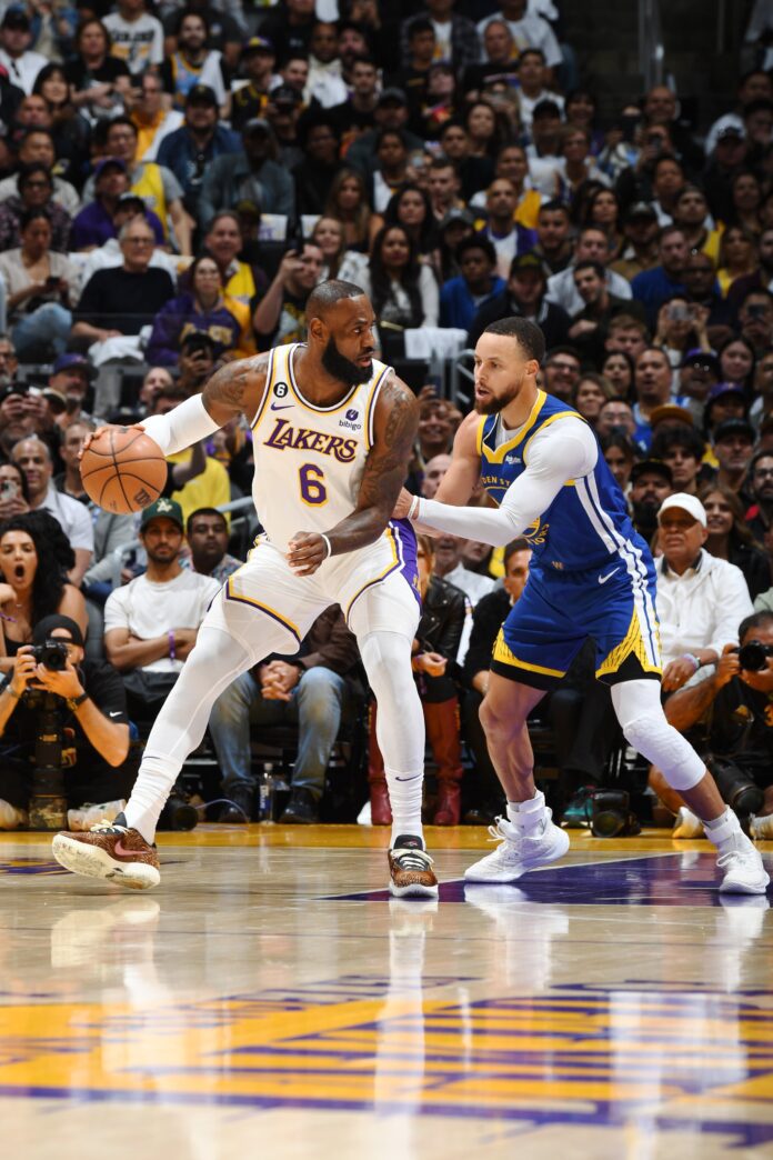 Lakers Y Miami Toman Ventaja En Semifinales 696x1044 1