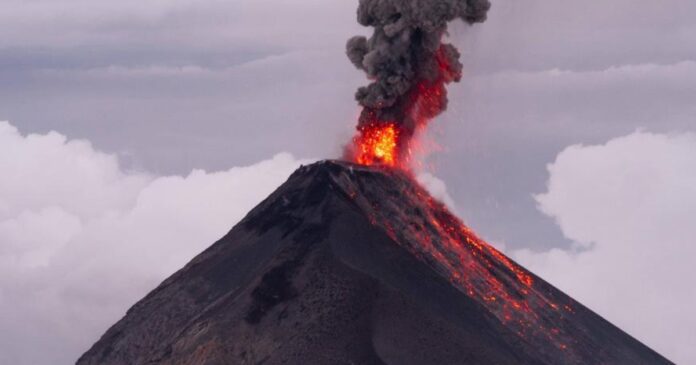 Entra Volcan Kilauea En Erupcion En Hawai 696x365 1