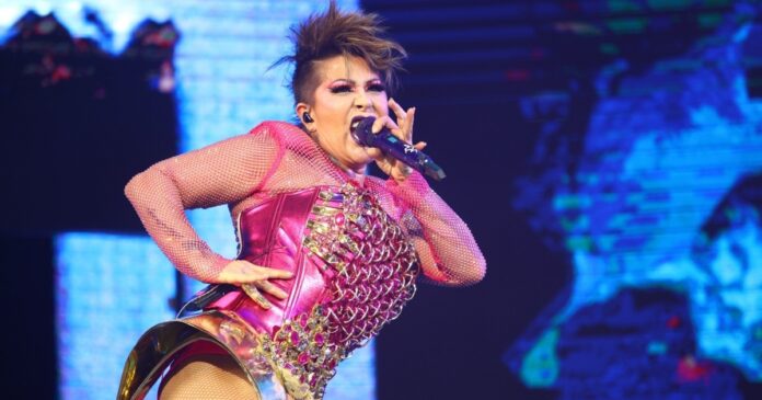 Presenta Alejandra Guzman Complicaciones En Su Salud 696x365 1