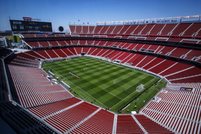 Aumenta Violencia En Tribunas De Copa Oro 696x464 1