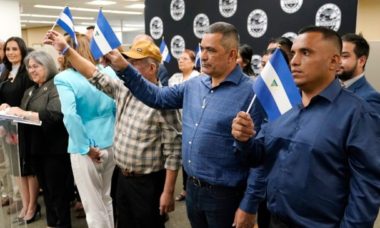 Ofrecen Argentina Y Chile Nacionalidad A Desterrados