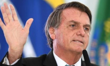 Dice Bolsonaro Que Hablaracc81 Sobre Las Joyas Saudicc81es 696x365 1