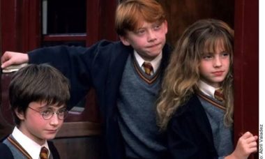 J K Rowling En Trato Para Hacer Una Serie De Harry Potter