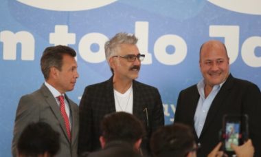 El Potrillo Inaugura Escuela De Musica Ecos En Jalisco 696x365 1