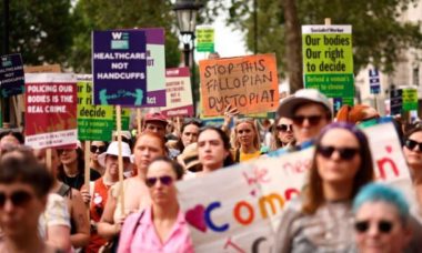 Se Manifiestan En Londres Contra Penalizacion Del Aborto 696x365 1