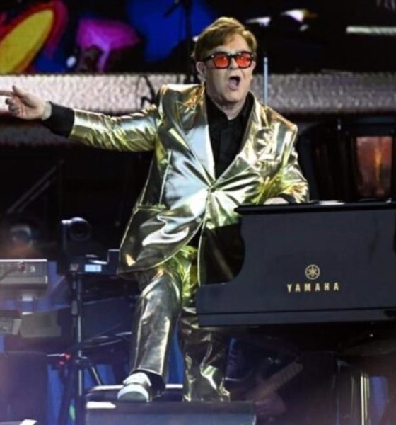 Elton John Legendario 696x464 1