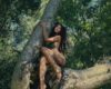 Posa Megan Fox En Bikini En Un Bosque 696x765 1