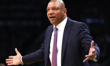 Debutara Doc Rivers Con Milwaukee Ante El Campeon Denver