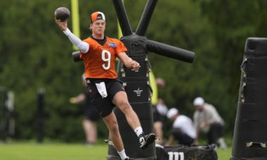 Regresa El Qb Joe Burrow A Las Practicas Con Bengals