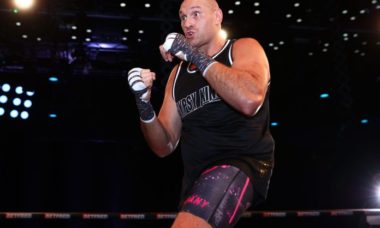 N4 Tyson Fury Volveracc81 E28098macc81s Agresivo Al Ring Scaled 1